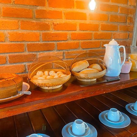 Pousada E Restaurante Casarao Passa Quatro Extérieur photo