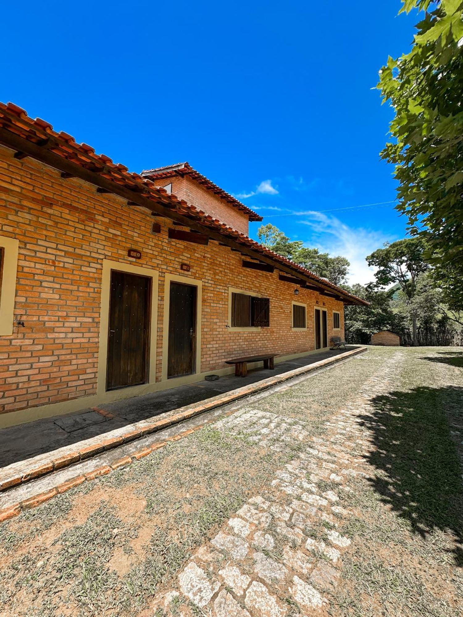 Pousada E Restaurante Casarao Passa Quatro Extérieur photo